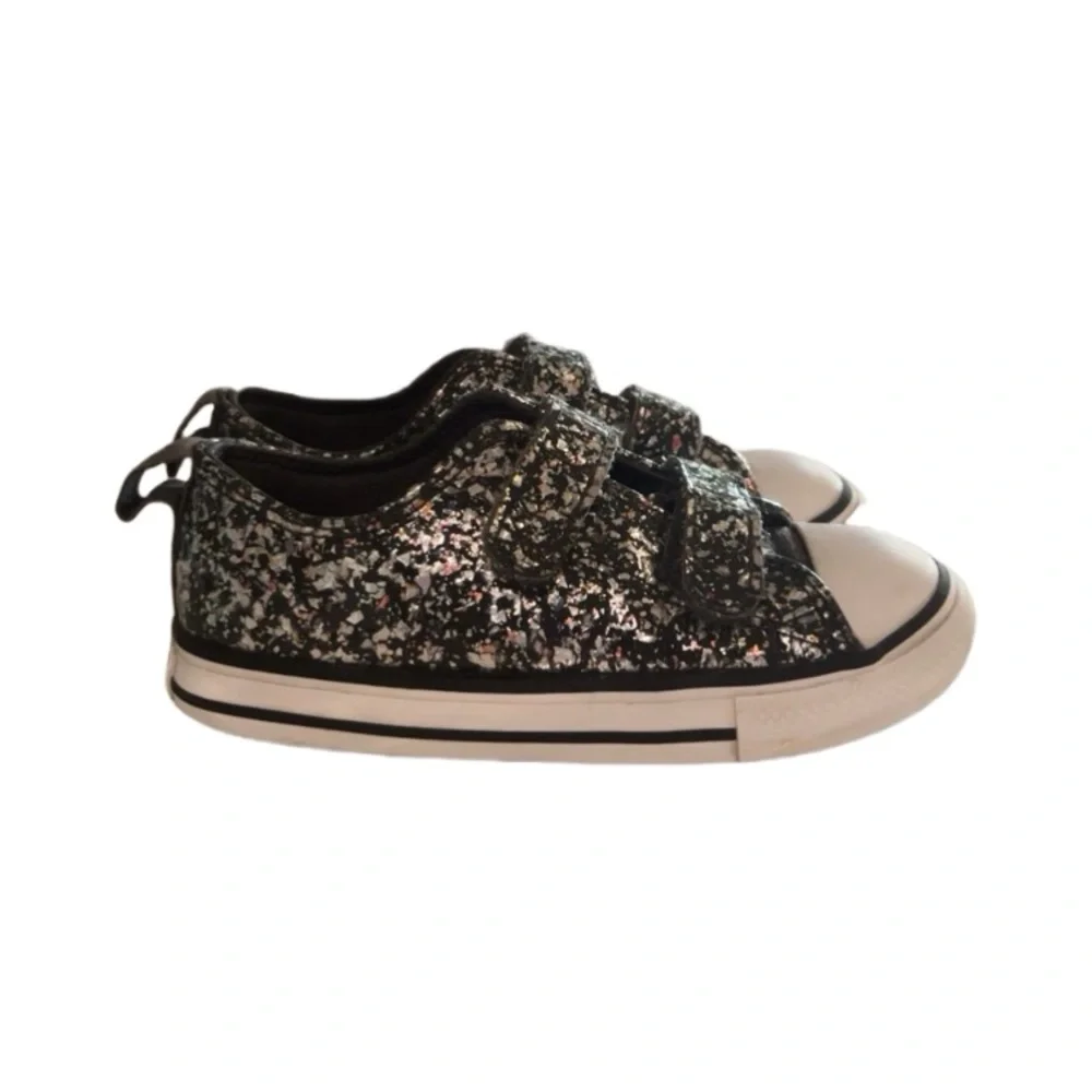 Converse Girls Black and Silver Sparkle Glitter Sneakers Glam Star Girl Size 9